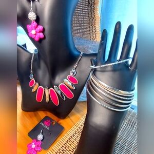 Robert Rose Enamel, HOT PINK Paparazzi Flowers, plus Bangles sz 7.5-8